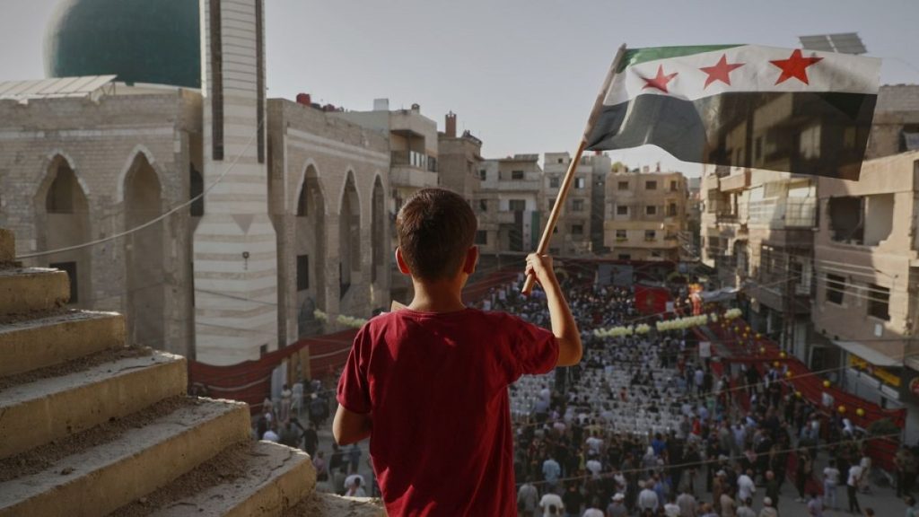 سوريا تؤكد حق الدفاع عن أرضها رداً على خروقات إسرائيل.. والشرع: تقدم في مفاوضات أمنية حول الجولان