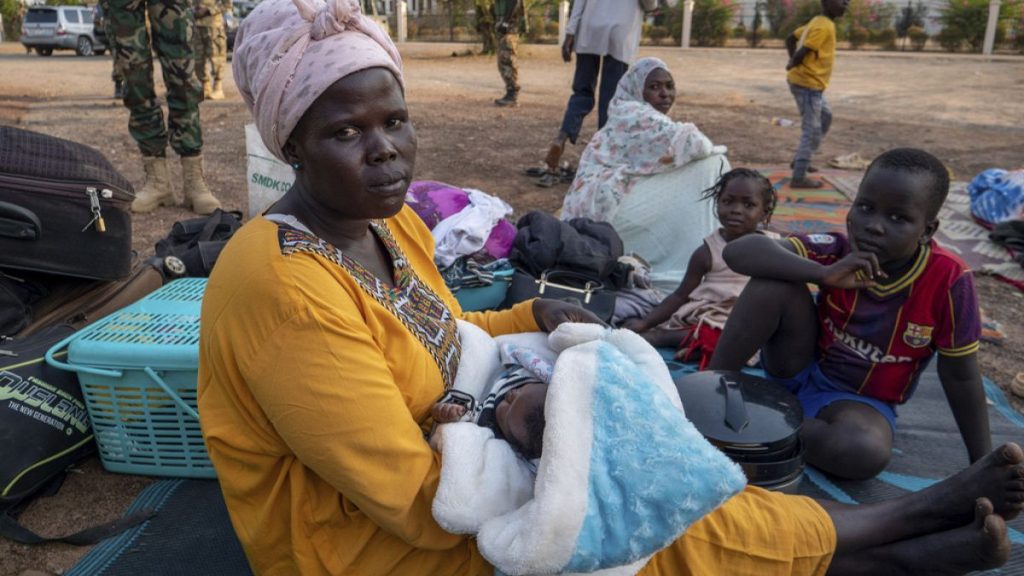 السودان: الفاشر تُنذر بكارثة إنسانية وسكان يعيشون على العلف والنفايات