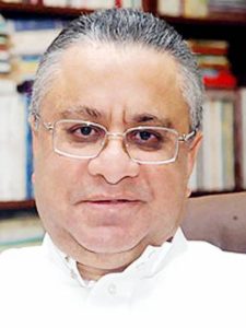 شعرية نمر سعدي المنثالة في نثريتها..