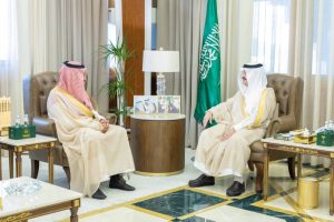 أمير المنطقة الشرقية يستقبل وزير الصناعة والثروة المعدنية