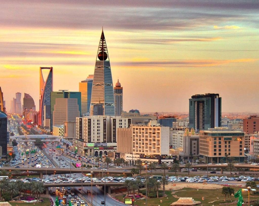 «النقد الدولي»: نمو قوي لـ«غير النفطية» في السعودية.. وانخفاض قياسي للبطالة