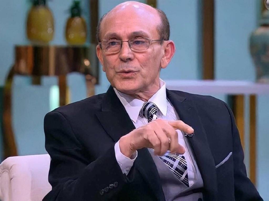 يخرج من المستشفى خلال ساعات.. شقيق محمد صبحي: الفنان بصحة جيدة