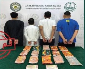 المدينة المنورة: القبض على 4 أشخاص لترويجهم 16 كيلوغراماً من الحشيش