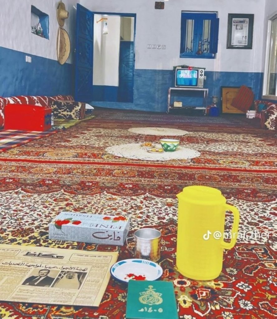 كيف وصل العالم إلى البيوت السعودية قبل 42 سنة