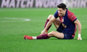 إصابة ليفاندوفسكي تبعده عن كأس جوان غامبر برشلونة