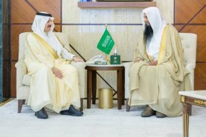 سعود بن نايف يستقبل مدير فرع الرئاسة العامة للبحوث العلمية والإفتاء بالمنطقة الشرقية