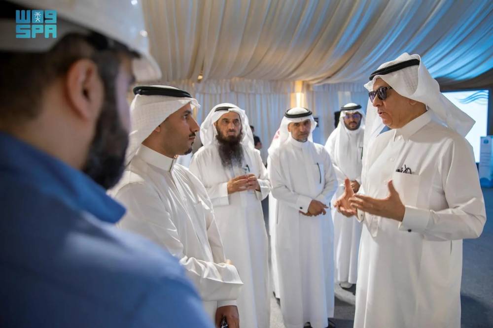 الفضلي يتفقد مشاريع البيئة والمياه في تبوك ويجيب على استفسارات المواطنين