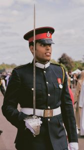 «سيف الشرف» من أكاديمية «ساندهيرست» للأمير سعود بن محمد