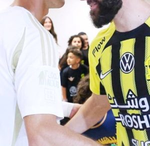 النصر يتحدى العميد: مباراة مثيرة في الدوري السعودي