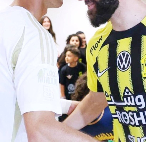 النصر يتحدى العميد: مباراة مثيرة في الدوري السعودي