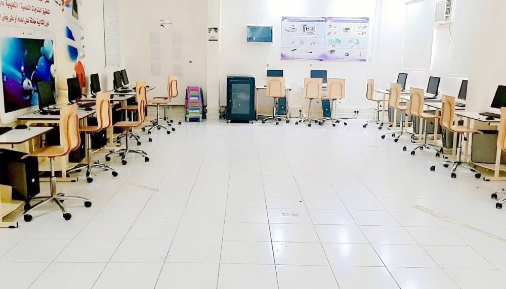 استعدادات كاملة لبدء العام الدراسي الجديد اليوم