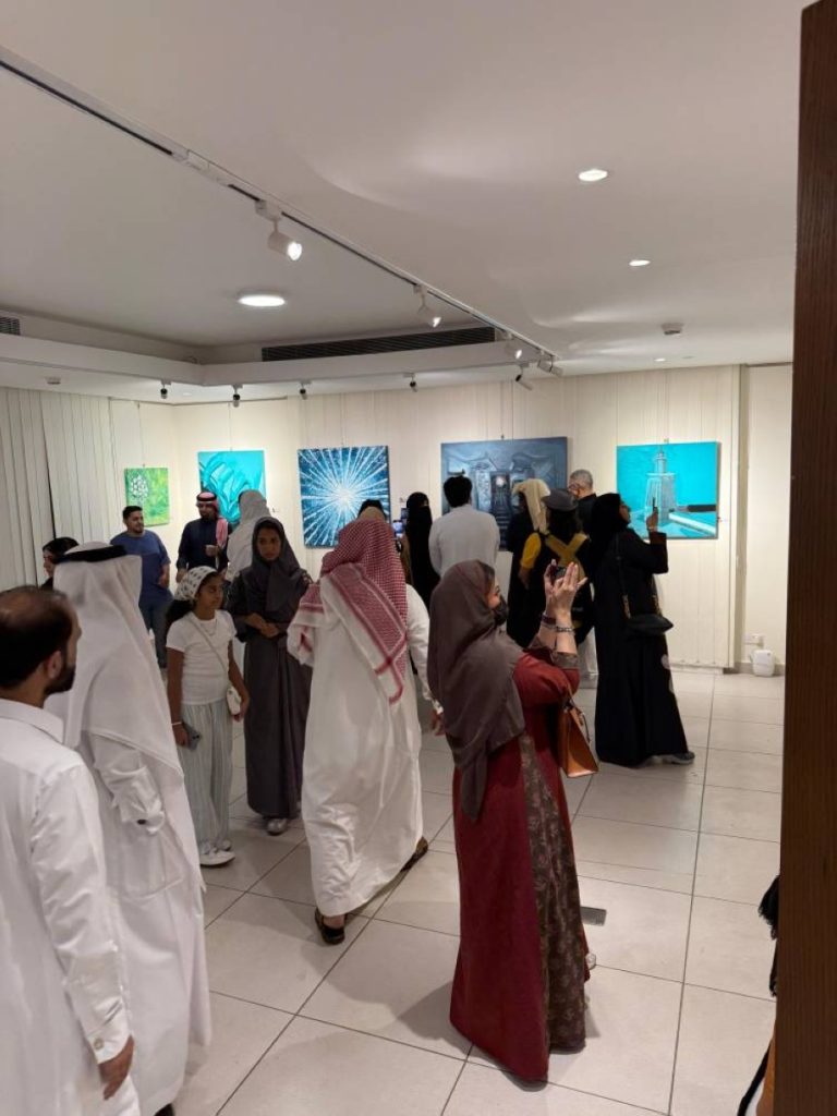معرض «اللون الواحد» ينطلق بفكرة فنية غير مسبوقة في جدة