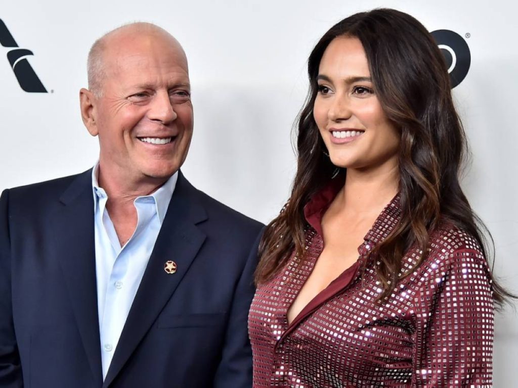 بروس ويليس يفقد الكلام وزوجته تكشف تفاصيل معاناته مع الخرف