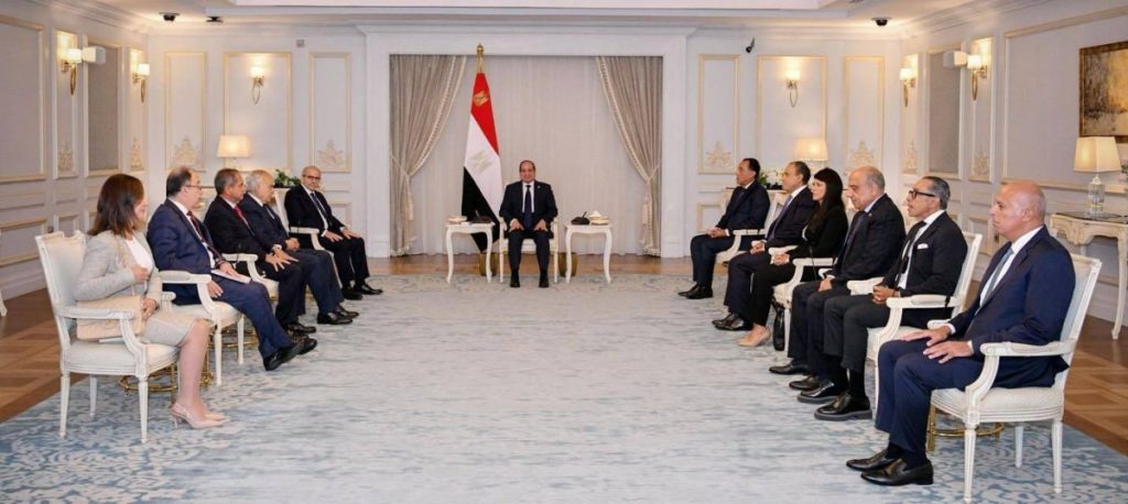 السيسي وسلام يؤكدان: وحدة لبنان وسيادته خط أحمر