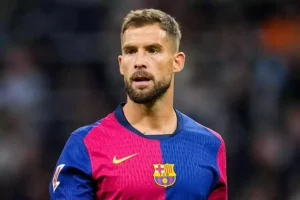 فابريزيو رومانو: النصر تعاقد مع مدافع برشلونة إينيغو مارتينيز