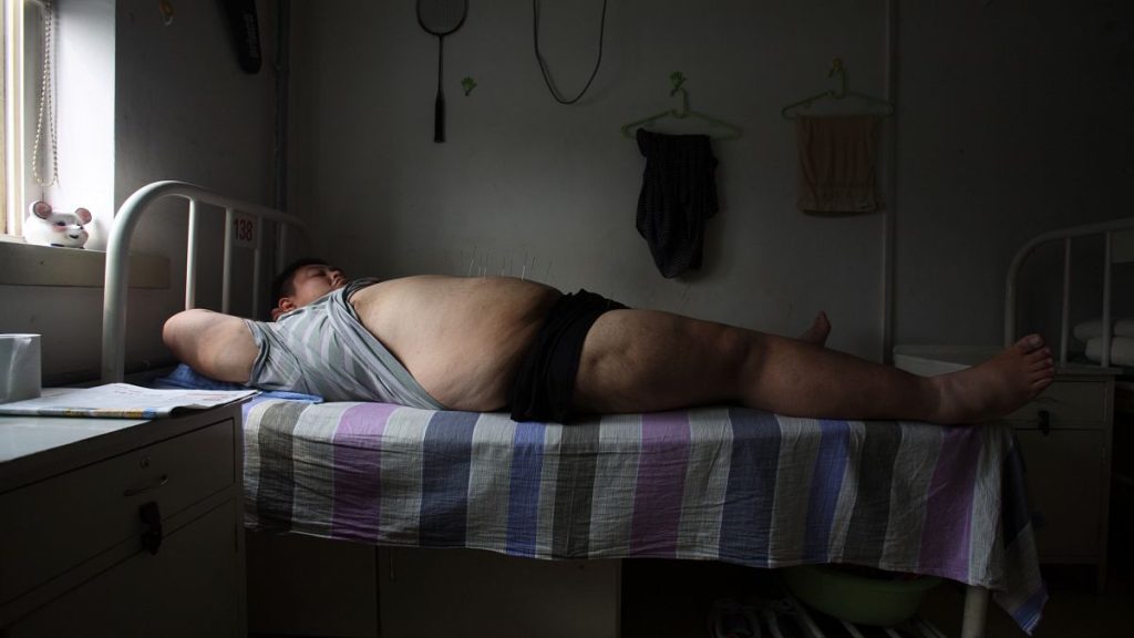 دراسة: تغيّر الوزن قد يسرّع التراجع الإدراكي لدى كبار السن