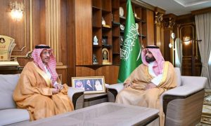 أمير جازان يتفقد الخدمات اللوجستية للطرق أثناء الأمطار