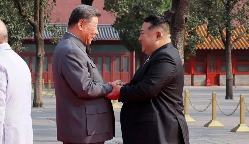 الرئيس الصيني يعقد مباحثات مع الزعيم الكوري الشمالي