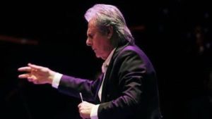 نجل شقيق المايسترو سليم سحاب لـ «عكاظ»: تحسنت حالته الصحية وغادر المستشفى