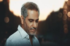 فضل شاكر يطلق «روح البحر» بألحان شاعرية وأجواء دعائية آسرة