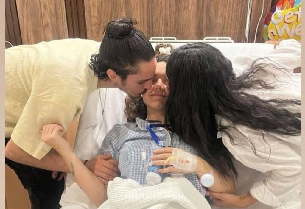 أول ظهور للفنانة رنا رئيس من المستشفى.. ووالدتها تكشف لـ «عكاظ» التفاصيل