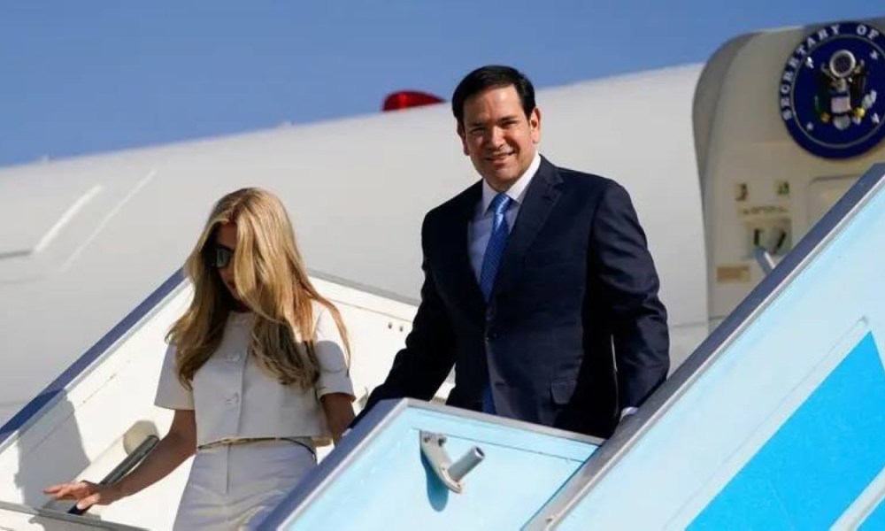 وزير الخارجية الأمريكي يزور إسرائيل وسط تحركات عربية