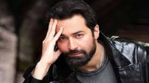 أحمد حاتم في موقف محرج بسبب صور مفبركة