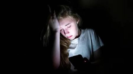 فيديو: على حافة الهاوية.. حين يصبح الذكاء الاصطناعي صديقاً قاتلاً – أخبار السعودية