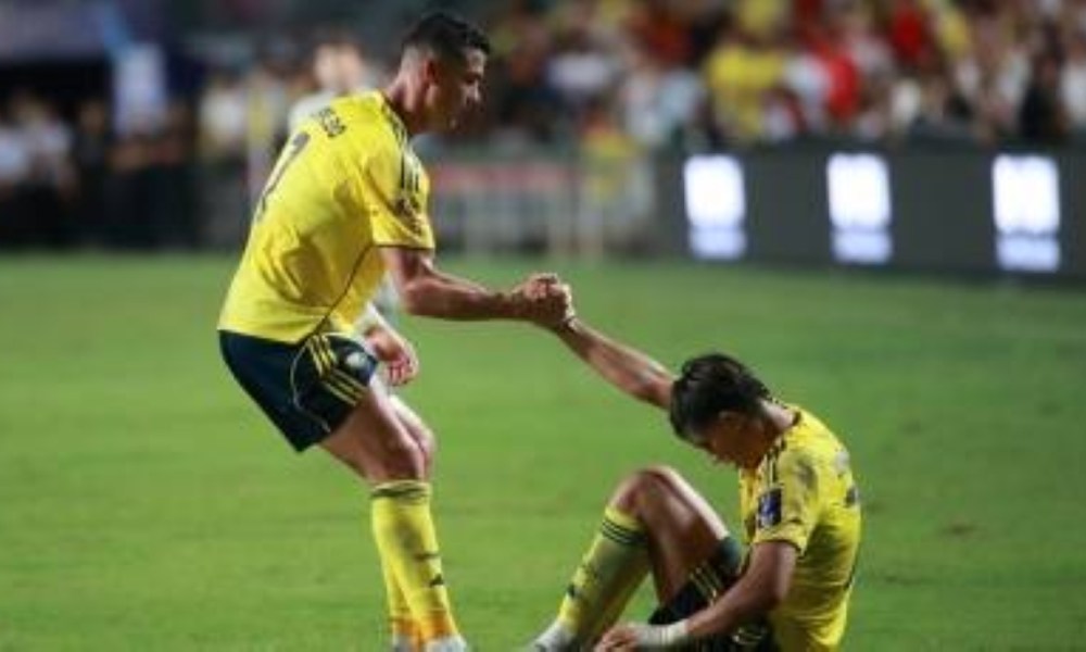 رونالدو يدافع عن جواو فيليكس ويصف المنتقدين بالحمقى