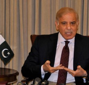 رئيس الوزراء الباكستاني يحدد الشروط للتطبيع مع الهند