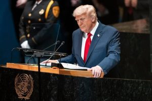 تصعيد في شيكاغو.. ترمب يتحدى الديمقراطيين بإرسال 100 جندي لمكافحة الجريمة