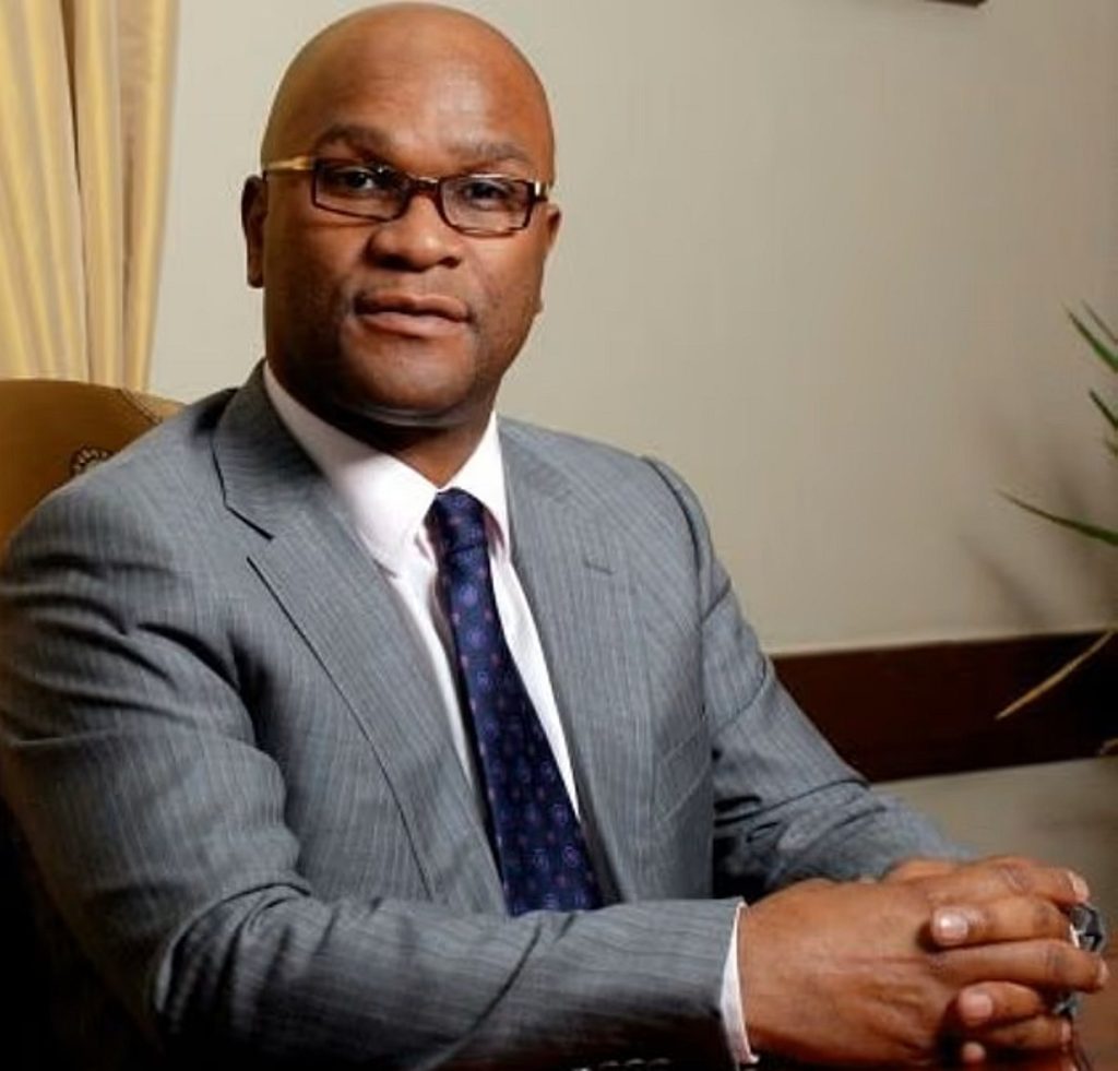 مقتل سفير جنوب أفريقيا في باريس بعد سقوطه من الطابق 22 في إحدى الفنادق