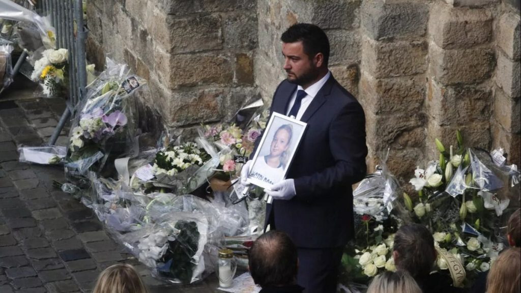 فرنسا.. الحكم بالسجن مدى الحياة لامرأة جزائرية اغتصبت وقتلت تلميذة