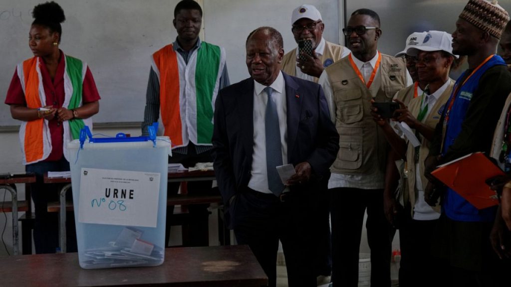 إعادة انتخاب الحسن وتارا رئيسا لساحل العاج لولاية رابعة بغالبية ساحقة