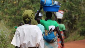 300 ألف شخص يفرون من جنوب السودان بسبب العنف وسط مخاوف من حرب أهلية جديدة