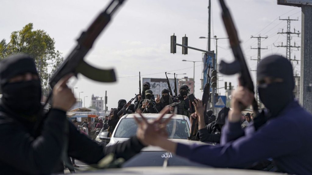 خطة ترامب بشأن غزة: هل تفكك عقدة الحرب أم تفتح جبهات جديدة؟