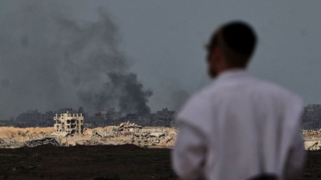 زيارة مرتقبة لترامب إلى إسرائيل.. ماذا نعرف عن “المرحلة الأولى” من اتفاق غزة؟