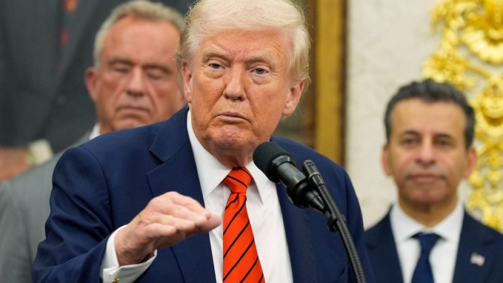 ترامب: ماشادو أخبرتني بأنني أنا من أستحق جائزة نوبل للسلام