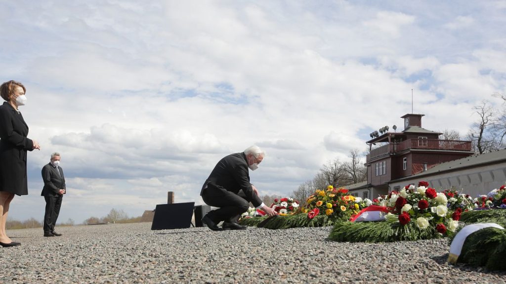 امرأة تدفن والدتها الناجية من الهولوكوست في الفناء لاستمرار تلقي مستحقاتها المالية