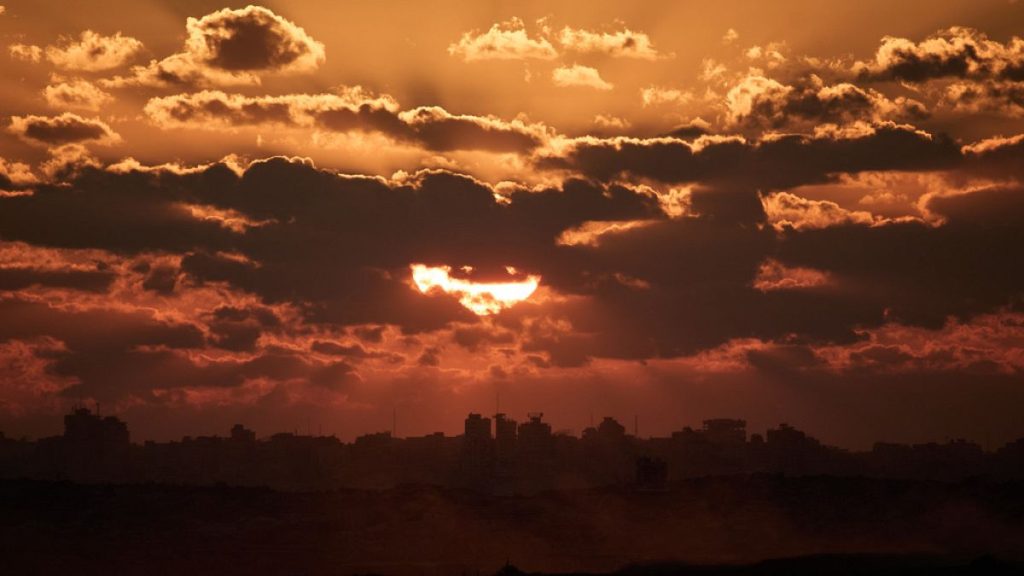 ما هو مصير قطاع غزة بعد وقف إطلاق النار؟