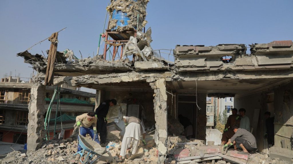 تصاعد التوتر بعد انتهاء الهدنة.. طالبان تتهم باكستان باستئناف القصف