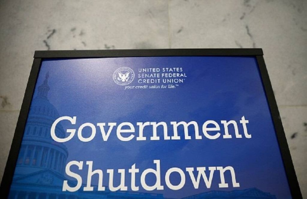 من المسؤول عن إغلاق الحكومة الأمريكية ؟