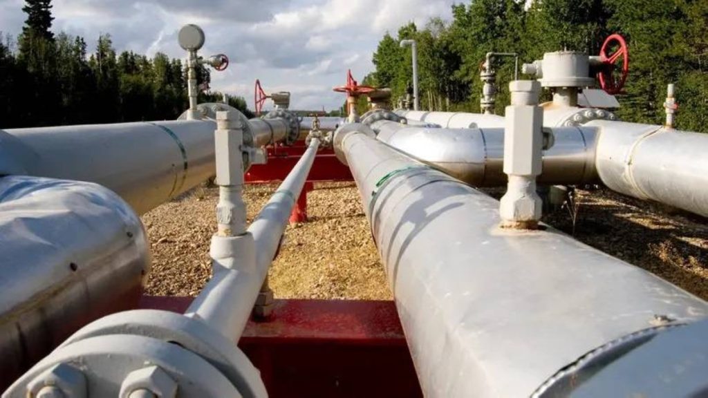 النفط يقترب من أكبر انخفاض أسبوعي في 4 أشهر