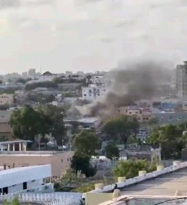 هجوم مزدوج.. حركة الشباب تضرب قلب الاستخبارات الصومالية