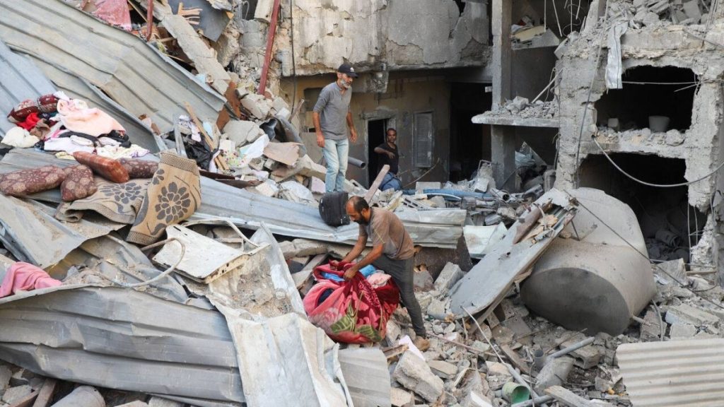 مأساة غزة الإنسانية مستمرة.. «الأونروا» تعلن مقتل 370 من موظفيها