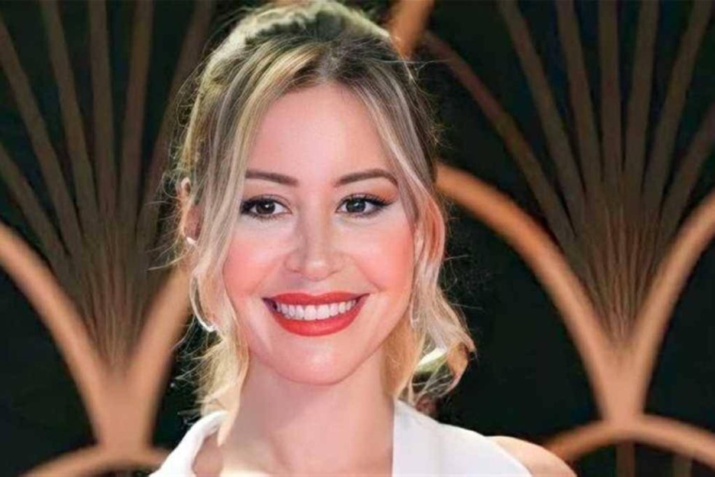 منة شلبي لـ«عكاظ»: لا أخشى المقارنة