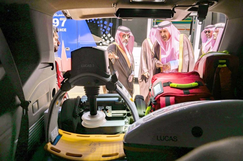أمير الباحة يطلق «عبية» مركبة التدخل السريع للحالات الطارئة