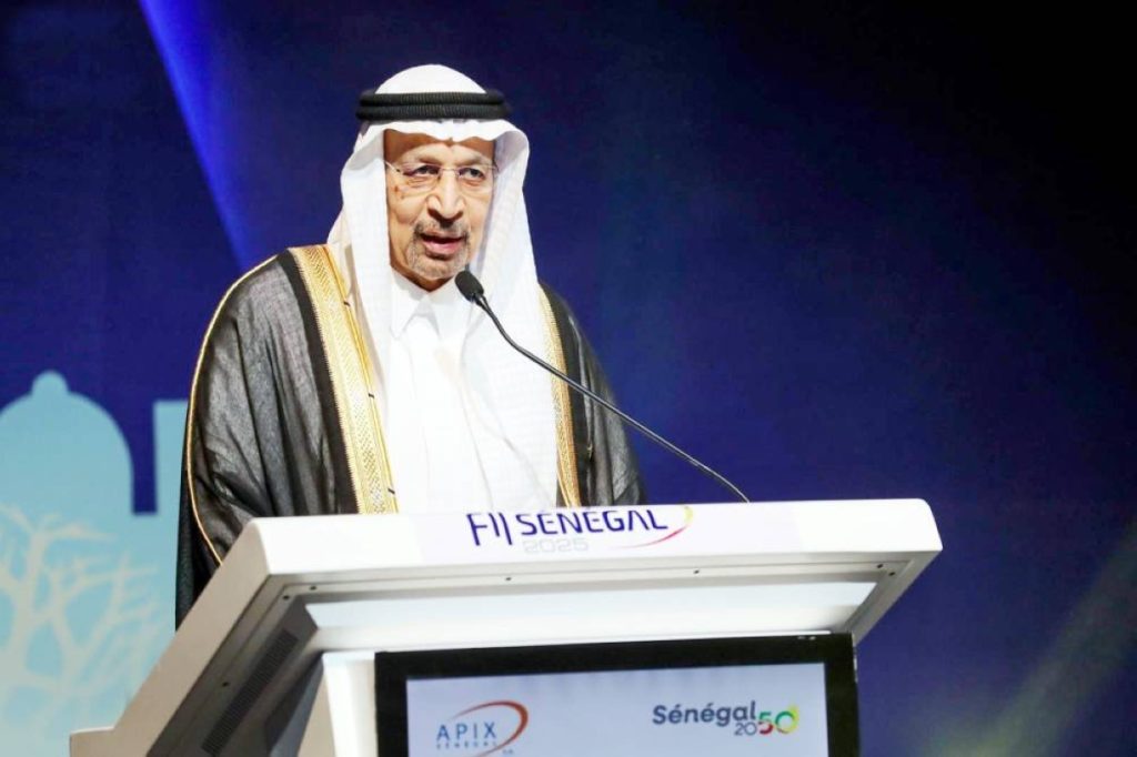 نيابة عن ولي العهد.. «الفالح» يشارك في منتدى الاستثمار بداكار