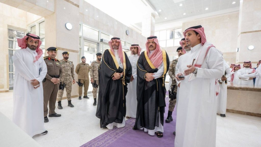 أمير حائل يُعيد أقدم مشروع مستشفى متعثر منذ 20 عاماً إلى الإنجاز