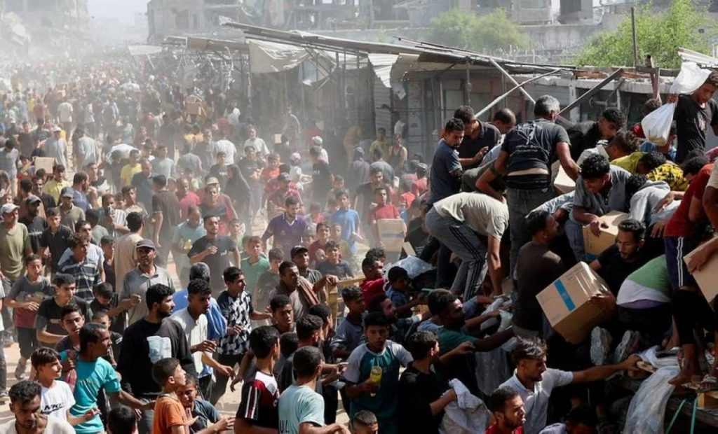 فرحة العودة إلى غزة.. وقف إطلاق النار يعيد الأمل وسط الدمار